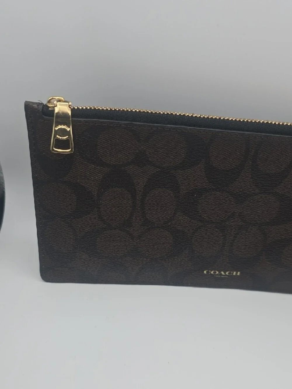 Coach Brown Signature Mono Long Zip Clutch/Phone Holder W Gold Hardware (NWOT)✨️ - Picture 3 of 11